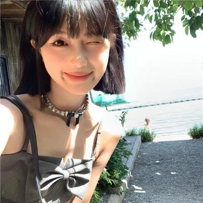 黄阿丽：小眼镜蛇